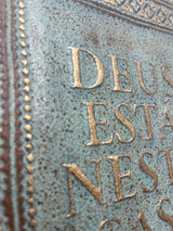 DETENTE DEUS ESTÁ NESTA CASA / CALIPSO + ORO