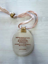 MILAGROS COTIDIANOS / Rosa claro